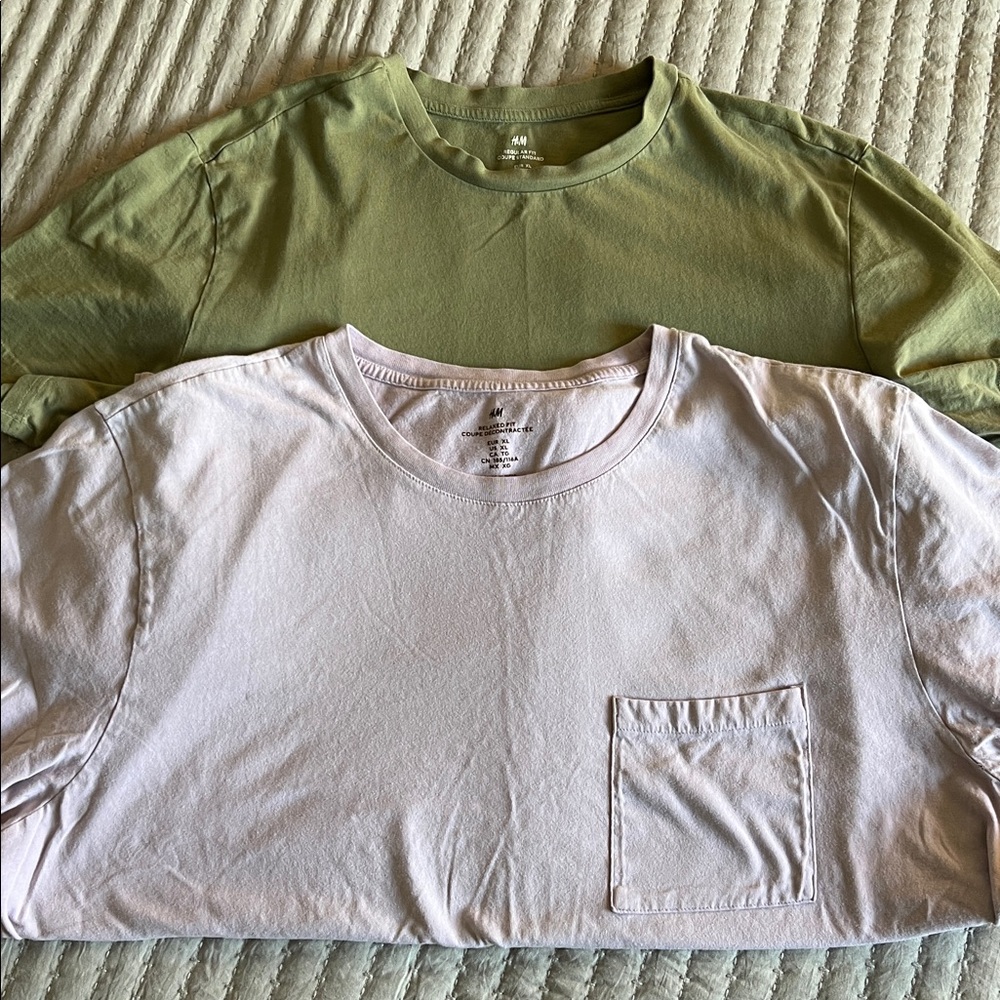 Bundle of 2 H&M Olive and Lavender T-Shirts